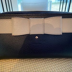 Kate Spade black wallet with adorable ivory bow as accent